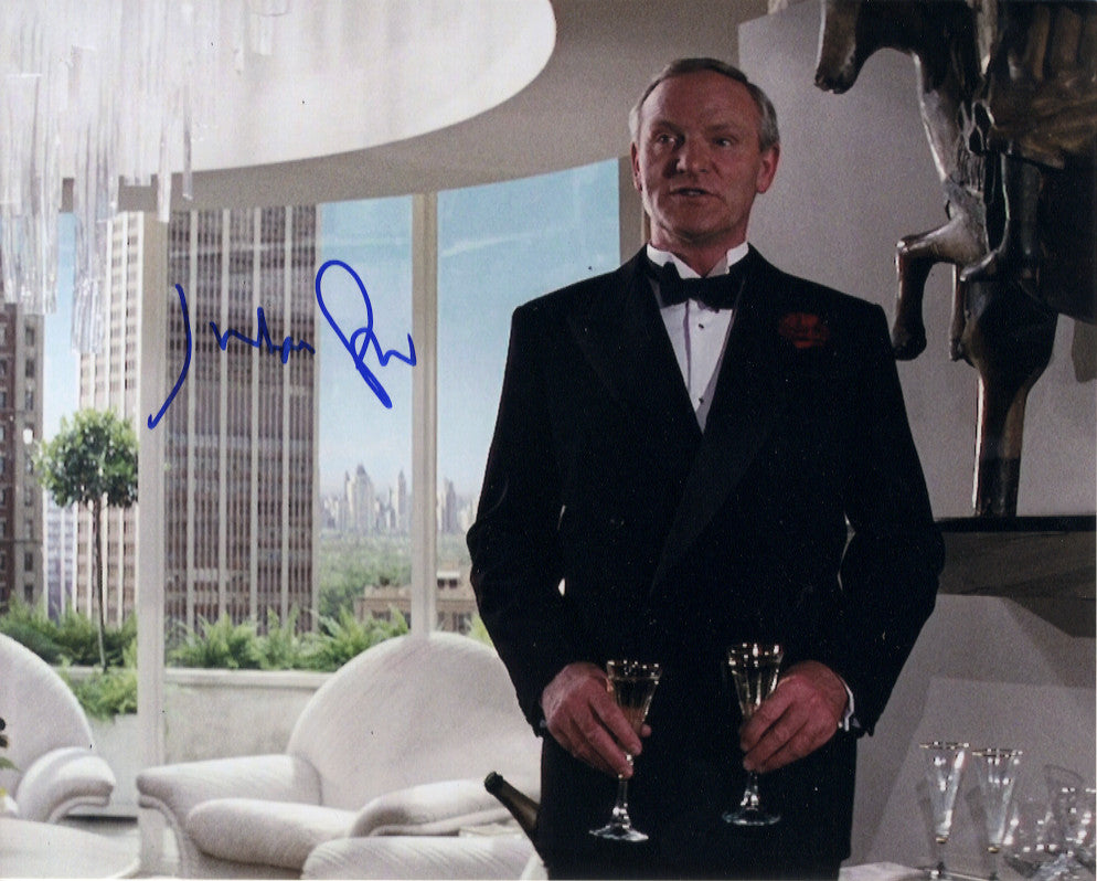 Julian Glover signed 8x10 photograph A