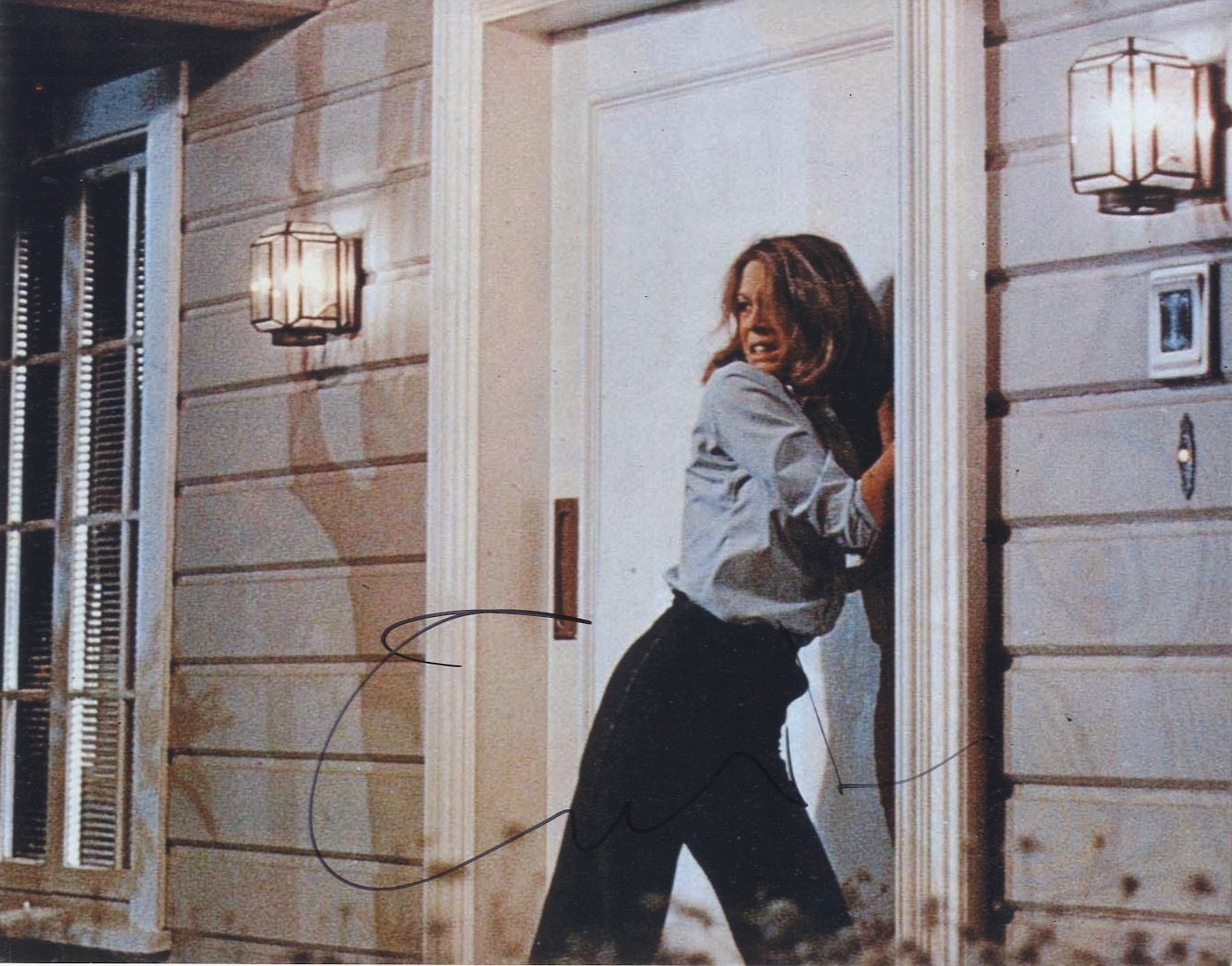 Jamie Lee Curtis Signed 11x14 Halloween Photo